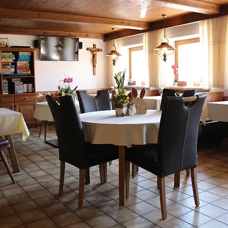 Lechnerhof Hotel-garni 2*