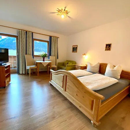 Lechnerhof Hotel-garni 2*
