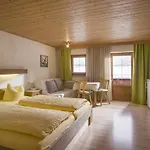 Lägenhetshotell Lechnerhof Hotel-garni 3*