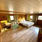 Lägenhetshotell Lechnerhof Hotel-garni 3*